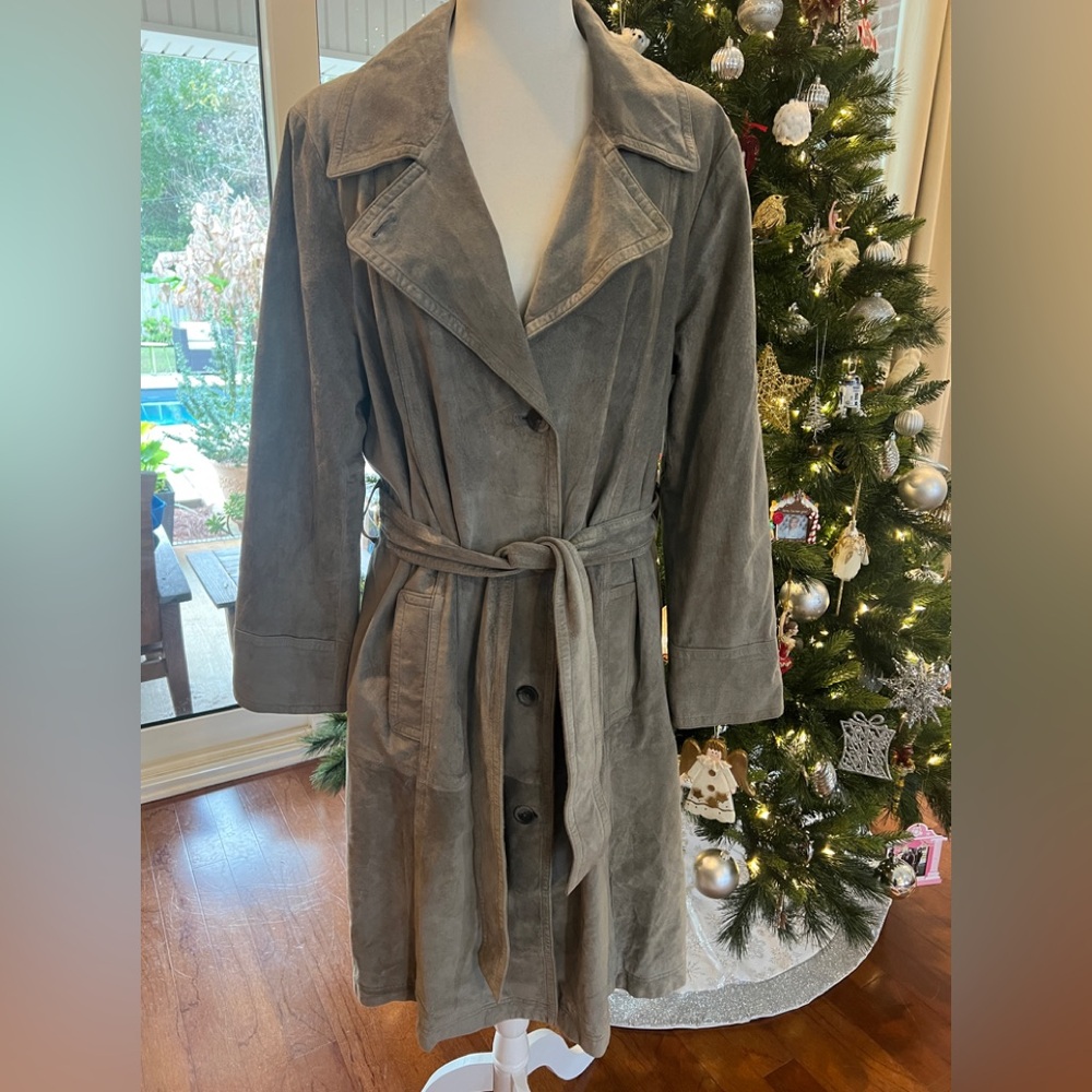J. Jill Women's Grey Trench Coat… Leather/Suede, size XL… Classic and elegant!